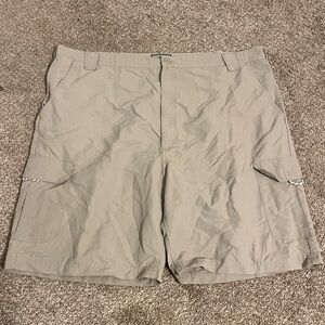 Wrangler Men's Beige Cargo Shorts